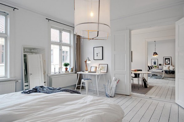 beautiful-white-interior-design-of-scandinavian-apartment-590x392
